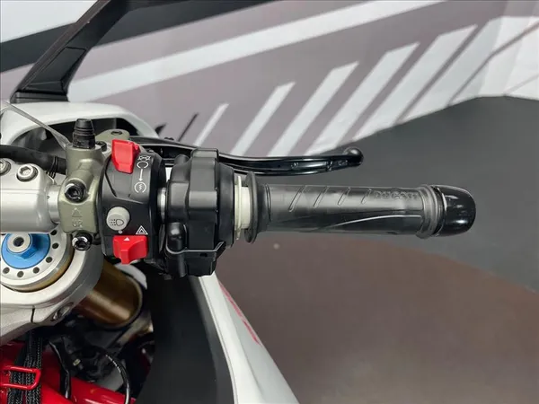 DUCATI SUPERSPORT S - Thumbnail 5