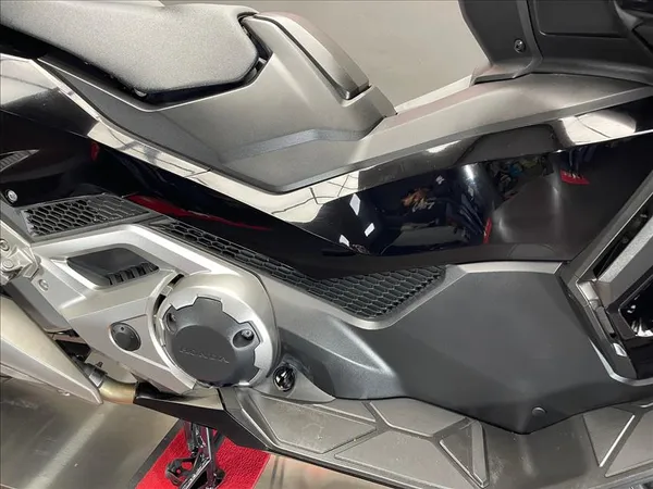 HONDA FORZA 750 - Thumbnail 12