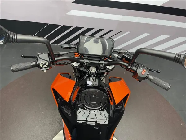 KTM 125 DUKE - Thumbnail 3