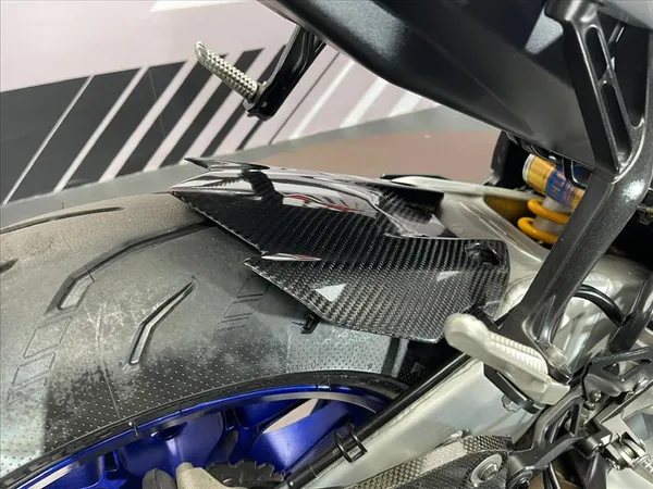YAMAHA YZF-R1M  - Thumbnail 14
