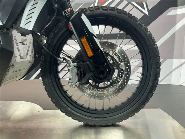 KTM 790 ADVENTURE - Thumbnail 13