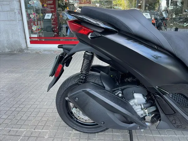 PIAGGIO MP3 300 HPE - Thumbnail 9