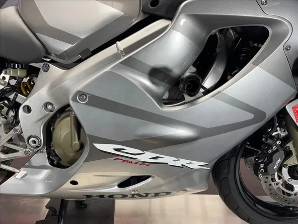HONDA CBR 600F - Thumbnail 11