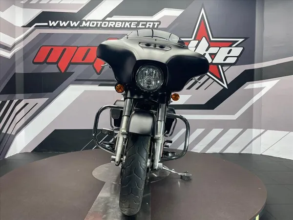 HARLEY DAVIDSON STREET GLIDE SPECIAL - Thumbnail 11