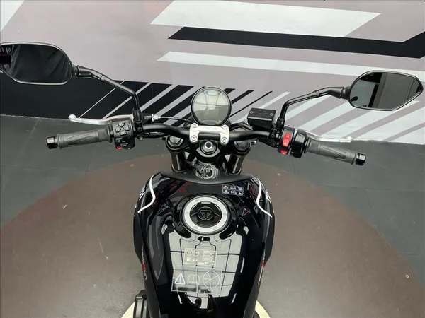 TRIUMPH TRIDENT 660 - Thumbnail 3