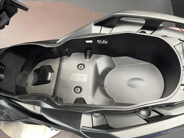 YAMAHA X-MAX 125 ABS - Thumbnail 16