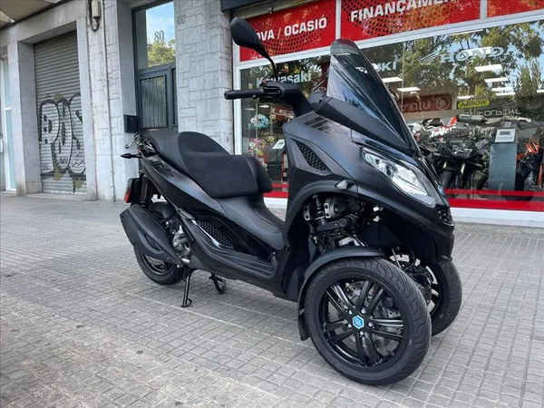 PIAGGIO MP3 300 HPE - Thumbnail 4