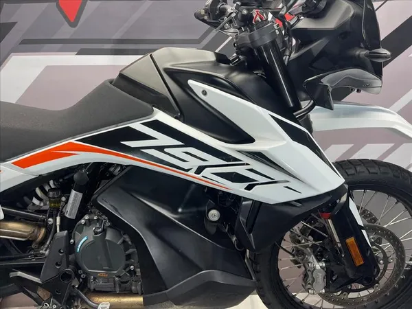 KTM 790 ADVENTURE - Thumbnail 14