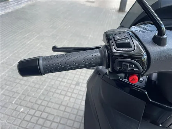PIAGGIO MP3 300 HPE - Thumbnail 11