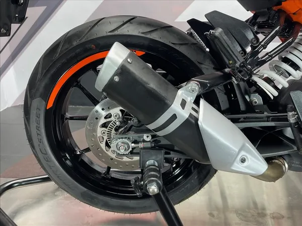 KTM 125 DUKE - Thumbnail 13
