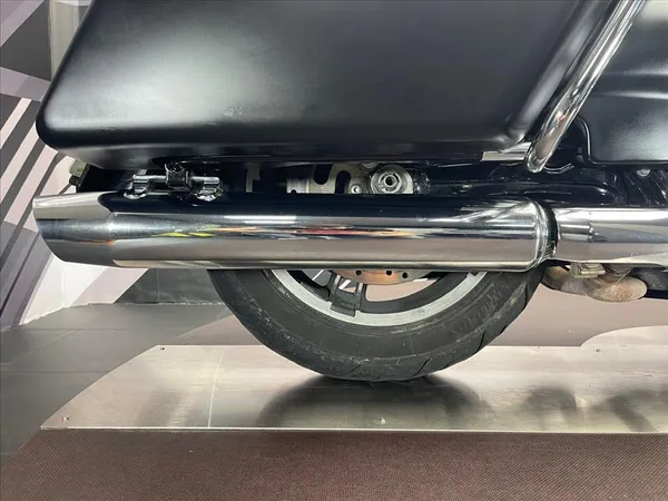 HARLEY DAVIDSON STREET GLIDE SPECIAL - Thumbnail 8