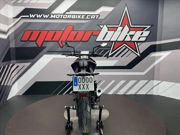 KTM 125 DUKE - Thumbnail 2