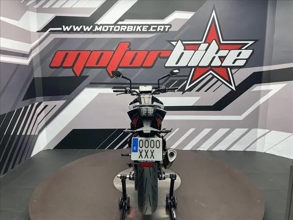 KTM 390 DUKE - Thumbnail 2