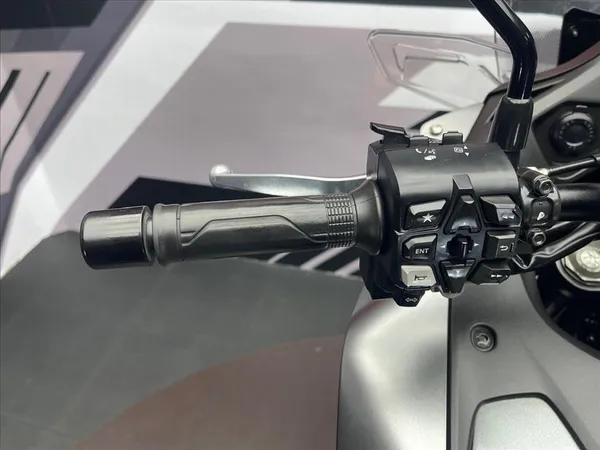 HONDA NT 1100 - Thumbnail 4