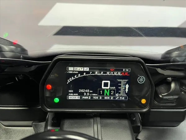 YAMAHA YZF-R1M  - Thumbnail 7