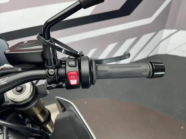 BMW S 1000 R - Thumbnail 5