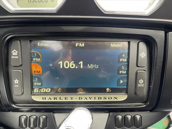 HARLEY DAVIDSON STREET GLIDE SPECIAL - Thumbnail 21