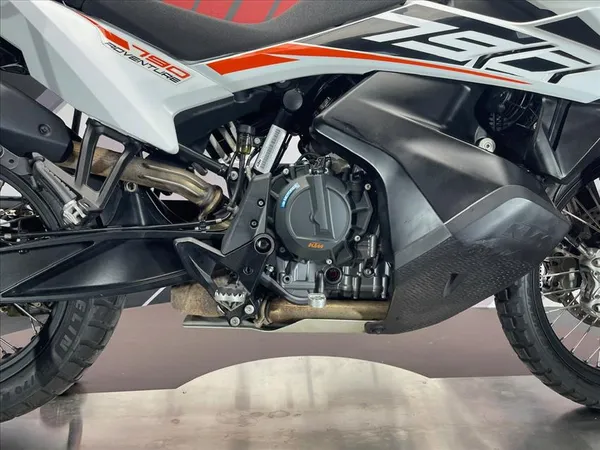 KTM 790 ADVENTURE - Thumbnail 15