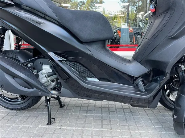 PIAGGIO MP3 300 HPE - Thumbnail 8