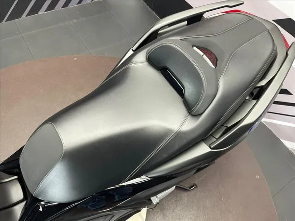 YAMAHA X-MAX 125 ABS - Thumbnail 15