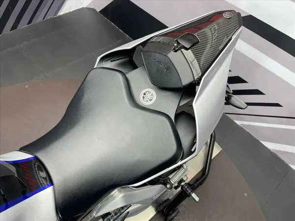 YAMAHA YZF-R1M  - Thumbnail 17