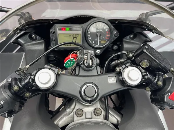 HONDA CBR 600F - Thumbnail 7