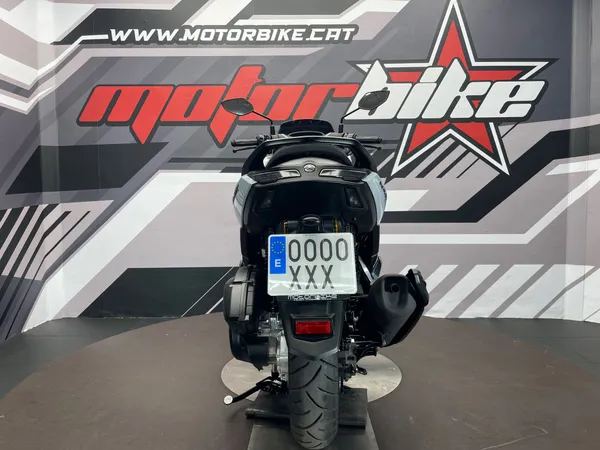 YAMAHA NMAX - Thumbnail 4