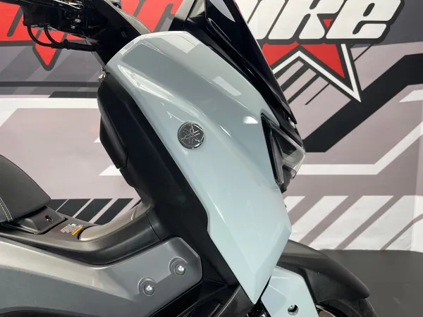 YAMAHA NMAX - Thumbnail 11