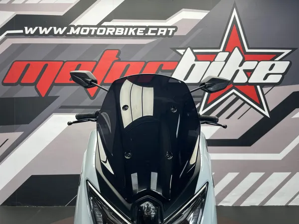 YAMAHA NMAX - Thumbnail 15