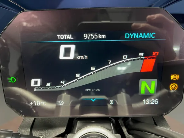 BMW F 900 R - Thumbnail 6