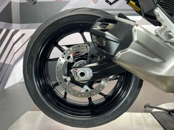 BMW F 900 R - Thumbnail 18