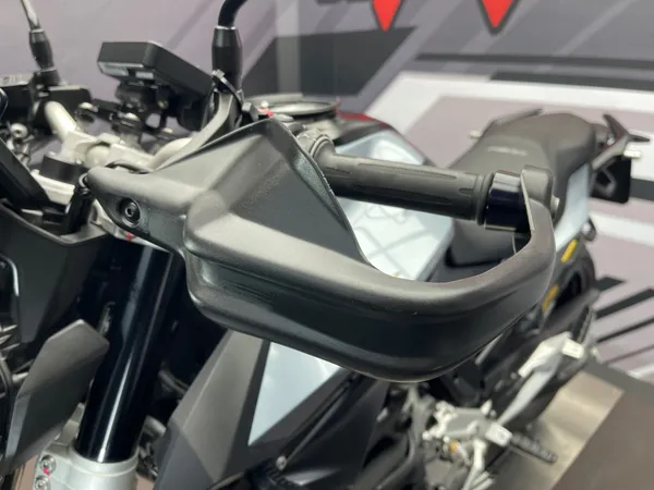 BMW F 900 R - Thumbnail 19