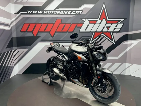 TRIUMPH STREET TRIPLE RS - Thumbnail 5