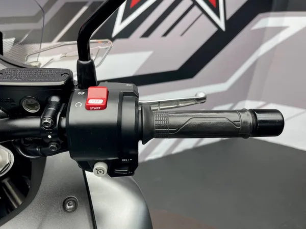 HONDA NT 1100 - Thumbnail 8