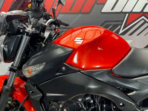 SUZUKI GSR 600 - Thumbnail 24