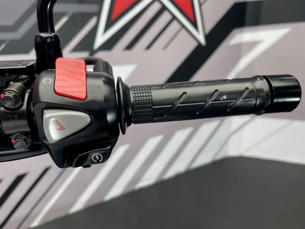 HONDA CB 500 F ABS  - Thumbnail 8