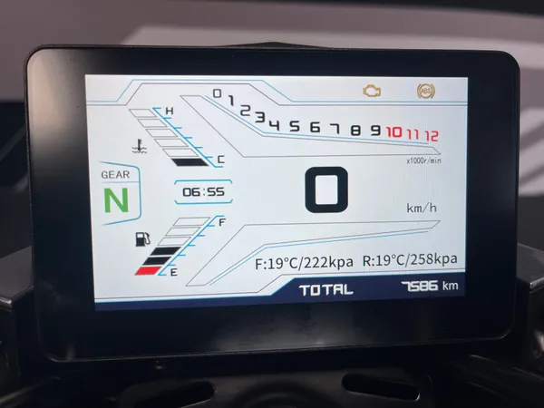 QJMOTOR SRK 125 S - Thumbnail 6