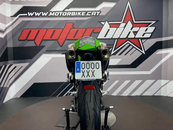 KAWASAKI ZX-10 R - Thumbnail 4