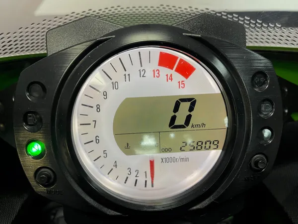 KAWASAKI ZX-10 R - Thumbnail 6