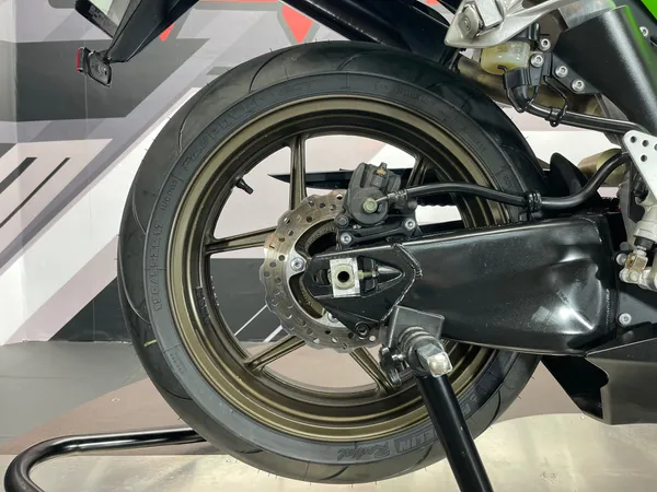 KAWASAKI ZX-10 R - Thumbnail 16