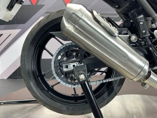 TRIUMPH SPEED 400 - Thumbnail 15