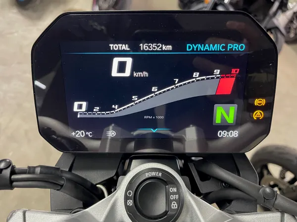 BMW F 900 R - Thumbnail 11