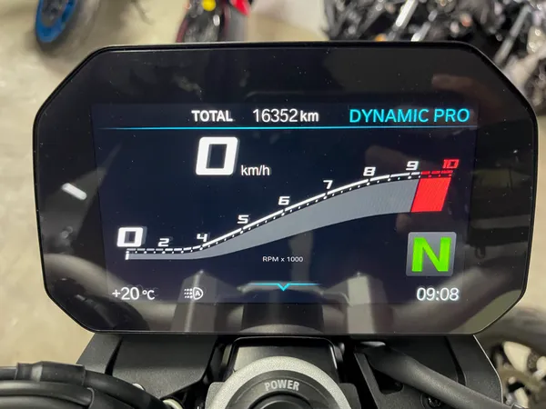 BMW F 900 R - Thumbnail 8