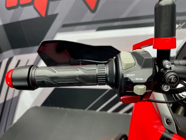 QJMOTOR SRT 600 SX - Thumbnail 7