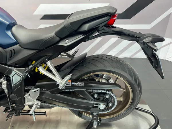 HONDA CB 650 R - Thumbnail 17