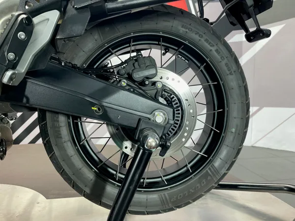 MOTO GUZZI V85 TT - Thumbnail 13