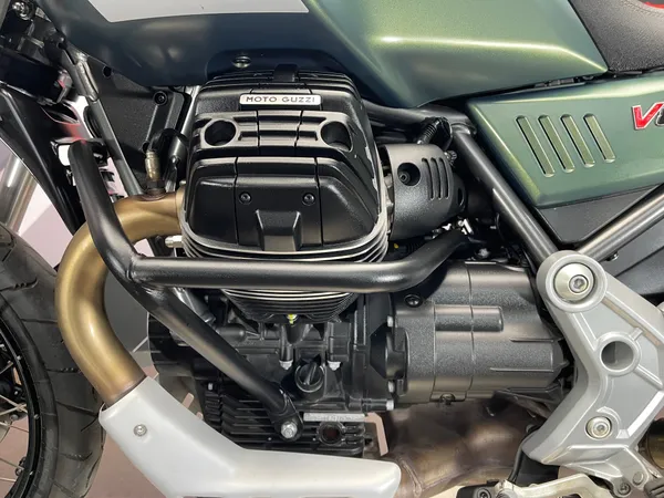 MOTO GUZZI V85 TT - Thumbnail 15