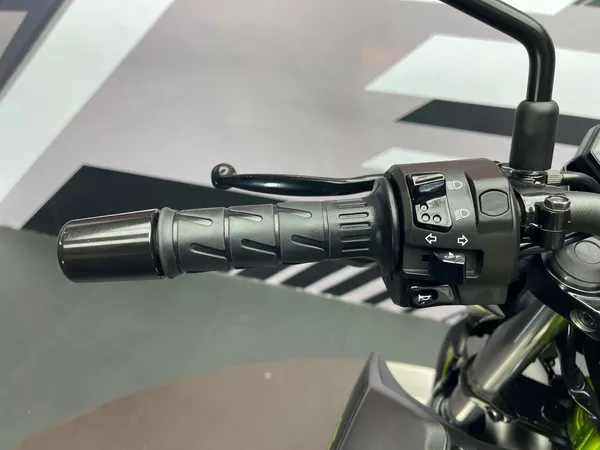 KAWASAKI Z 125 ABS - Thumbnail 8