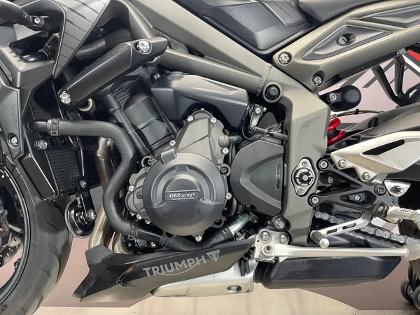 TRIUMPH STREET TRIPLE 765R - Thumbnail 19