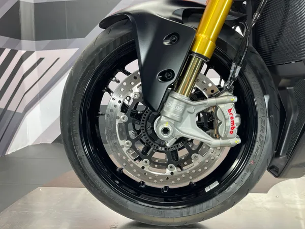 DUCATI STREETFIGTHER V2 - Thumbnail 10